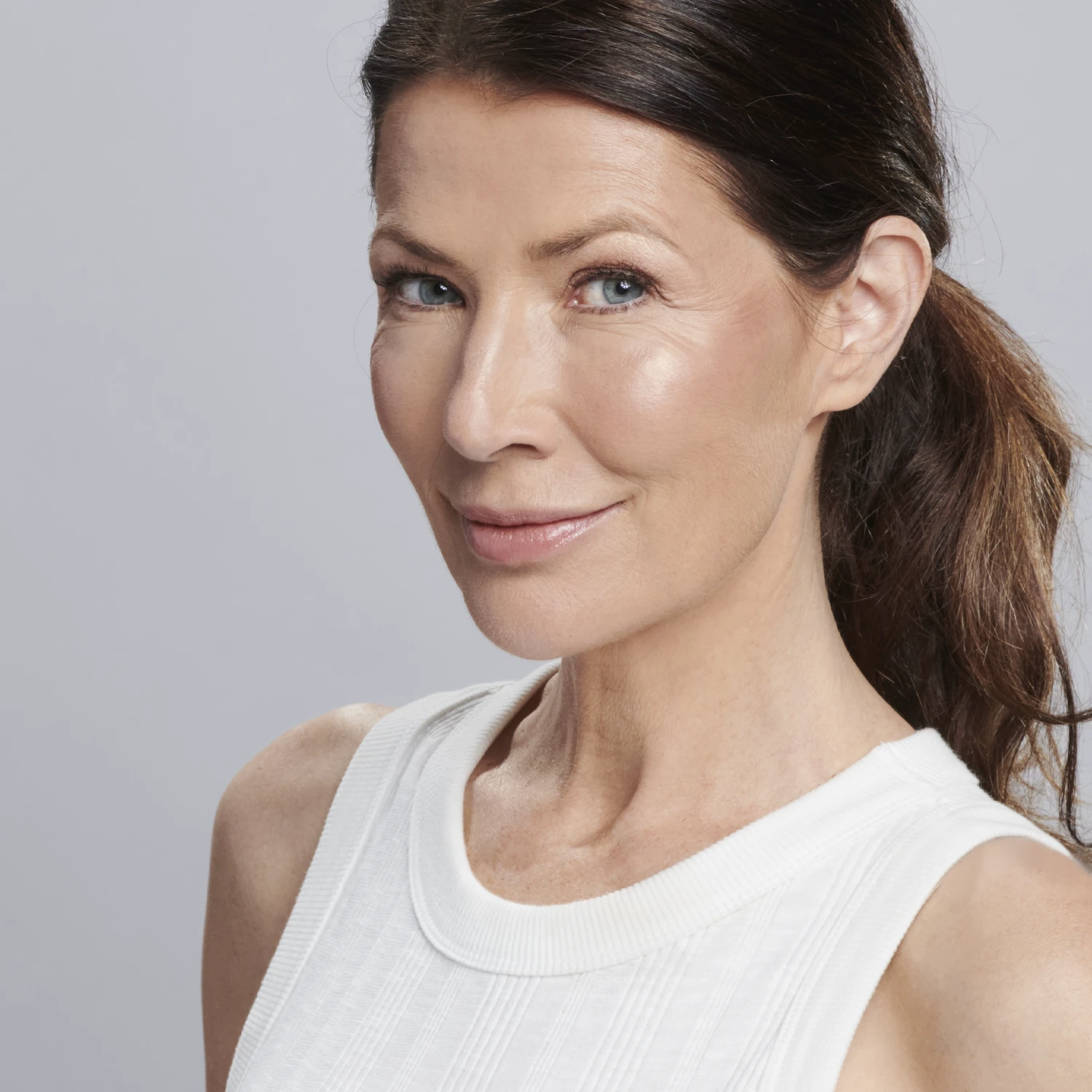 Sunforgettable® Total Protection™ Brush-On Shield Glow SPF 50 7 Sunforgettable® Total Protection™ Brush-On Shield Glow SPF 50 – Bild 5